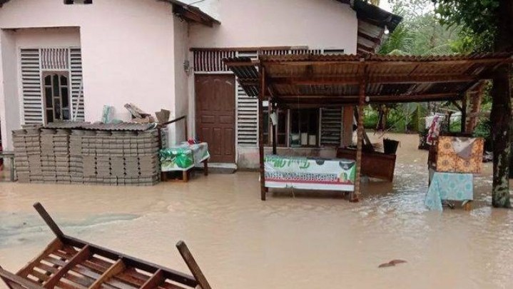 Banjir di Riau: Kuantan Singingi dan Kampar Kiri Hulu Surut Banjir di Riau: Kuantan Singingi dan Kampar Kiri Hulu Surut