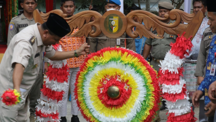Plt Bupati Penuhi Langsung Permintaan Angkutan Sampah Kecamatan Cerenti