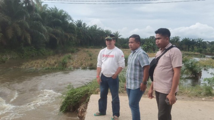 Jalan Pasir Pengaraian - Bangun Purba Putus
