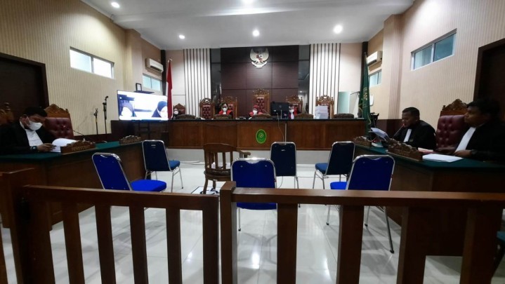 Eks Kepsek dan Bendahara SMKN 1 Batam Ajukan Banding Divonis 1 Tahun Penjara Eks Kepsek dan Bendahara SMKN 1 Batam Ajukan Banding Divonis 1 Tahun Penjara