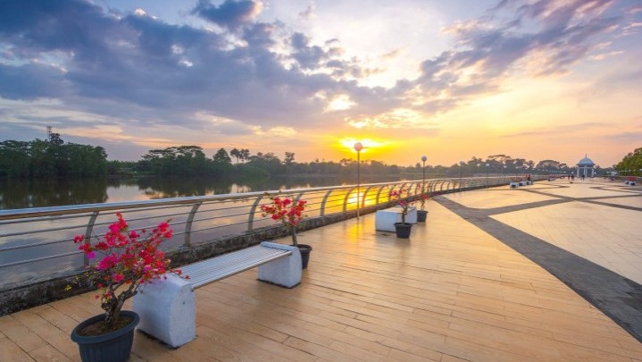 Pencurian Sarana Wisata Turap Singapur Disesalkan Bupati Siak Pencurian Sarana Wisata Turap Singapur Disesalkan Bupati Siak