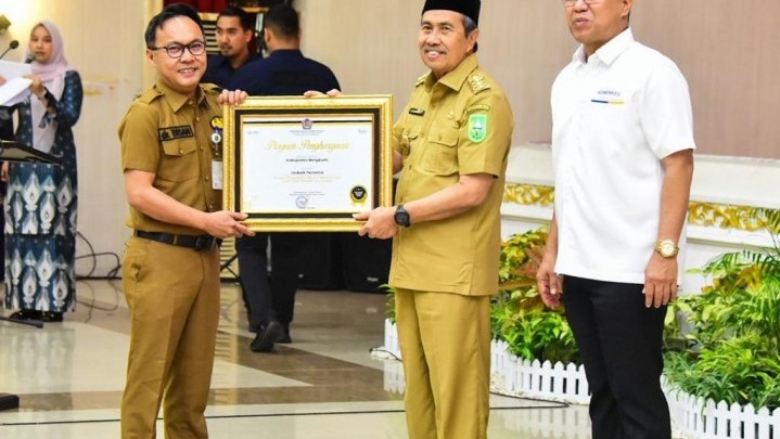 Pemkab Bengkalis Terbaik Pertama Kategori KP-DAK Fisik