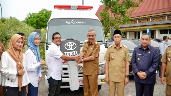 Program CSR, Kecamatan Kecamatan Kampar Kiri Hulu Terima Ambulance