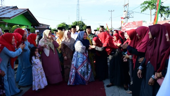 Bupati Kasmarni Mengaku Komitmen Kembangkan Wisata Bahari Rupat Bupati Kasmarni Mengaku Komitmen Kembangkan Wisata Bahari Rupat