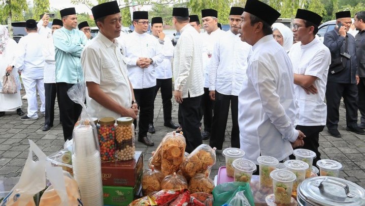 Kabupaten Kota Diminta Dukungannya dalam Gerakkan Riau Halal Fair Kabupaten Kota Diminta Dukungannya dalam Gerakkan Riau Halal Fair