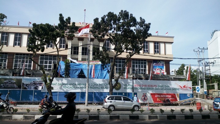 Hakim Dilaporkan ke KY, Berikut Penjelasan Humas PN Padang Hakim Dilaporkan ke KY, Berikut Penjelasan Humas PN Padang