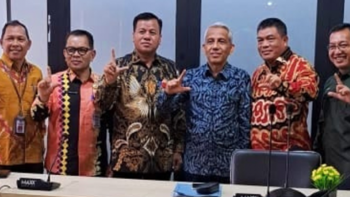 Perjuangkan Kayu Jalur, Plt Bupati Kuansing Datangi Kementerian LHK