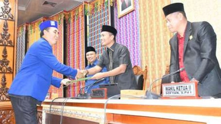 Meski Terima LKPJ 2022, DPRD Beri Catatan pada Pemkab Bengkalis Meski Terima LKPJ 2022, DPRD Beri Catatan pada Pemkab Bengkalis