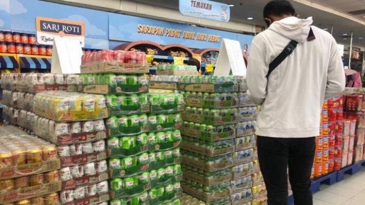 Disperindag Riau Lakukan Pengawasan Khusus pada Minuman Kaleng Beredar Bebas Jelang Lebaran