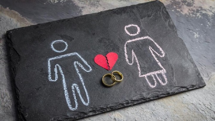 Wanita di Padang Digerebek Suami Berduaan dengan Pria Lain