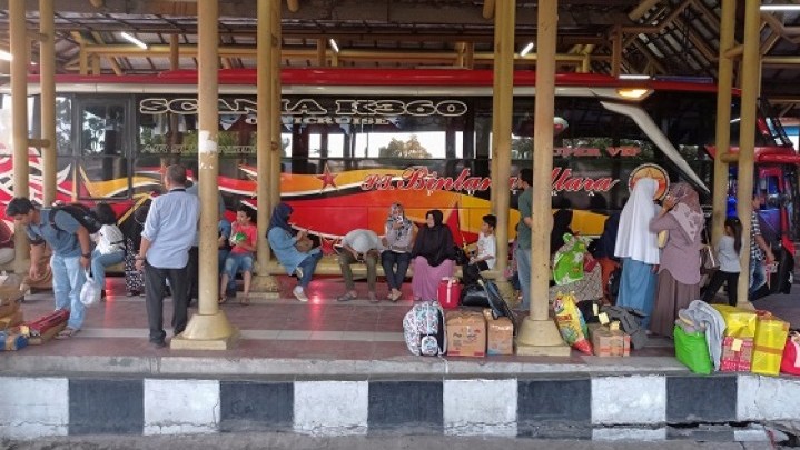 Jelang Lebaran, Penumpang di Terminal AKAP Pekanbaru Mulai Meningkat Jelang Lebaran, Penumpang di Terminal AKAP Pekanbaru Mulai Meningkat