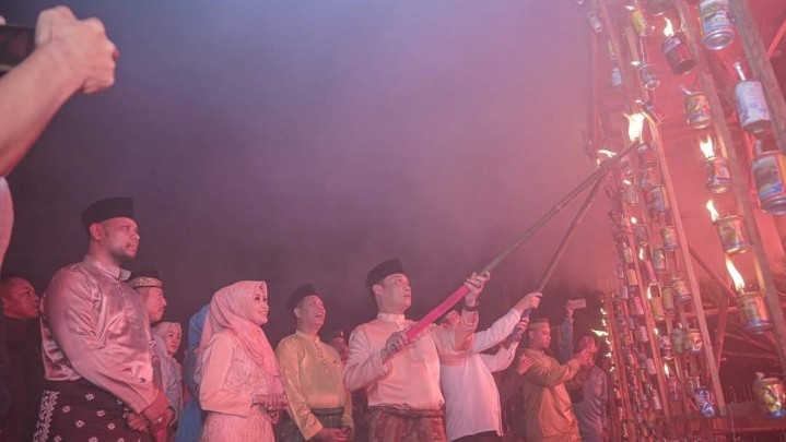 Pekanbaru Taja Festival Lampu Colok Sambut Idul Fitri Pekanbaru Taja Festival Lampu Colok Sambut Idul Fitri