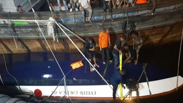 Polisi Tetapkan Kapten Kapal Evevlyn 01 Sebagai Tersangka, Ini Penjelasannya Polisi Tetapkan Kapten Kapal Evevlyn 01 Sebagai Tersangka, Ini Penjelasannya