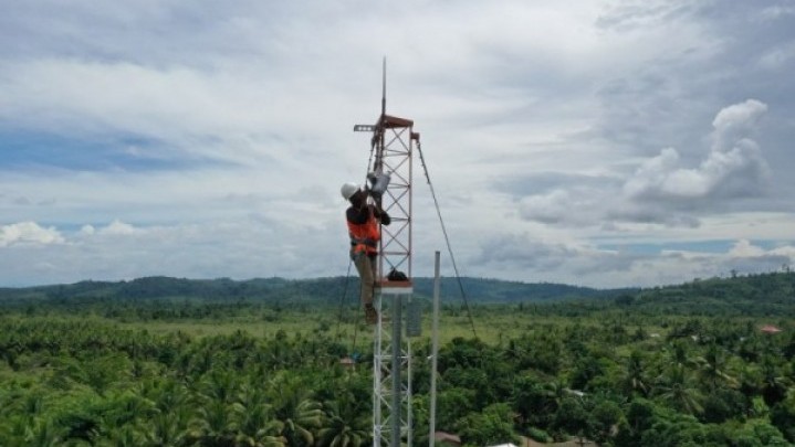 Ratusan Desa di Riau Belum Terjangkau Jaringan Internet Ratusan Desa di Riau Belum Terjangkau Jaringan Internet