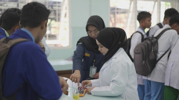 Universitas Teknologi Petronas dan UIR Kolaborasi Program Chemistry Explorace Tentative