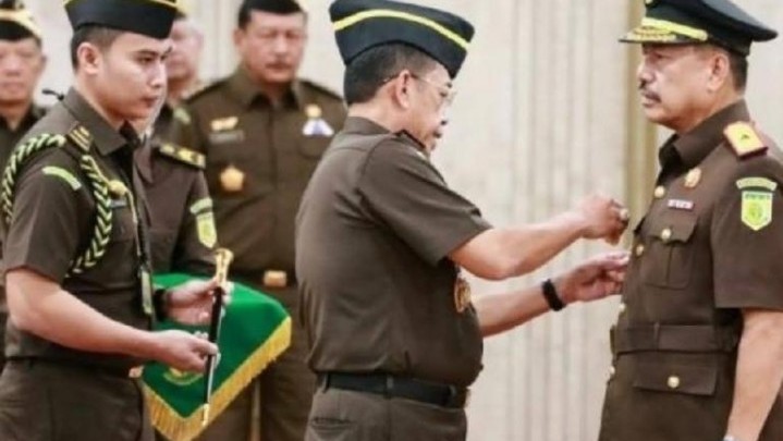 Kejaksaan Tinggi Sumbar Kini Dipimpin Asnawi Kejaksaan Tinggi Sumbar Kini Dipimpin Asnawi