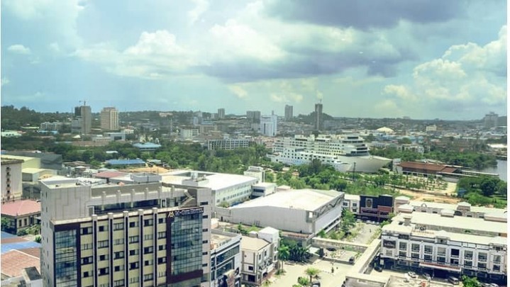 Siang Ini Kota Batam Berpotensi Hujan Ringan Siang Ini Kota Batam Berpotensi Hujan Ringan