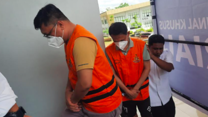 Polisi Beberkan Kronologi Dugaan Korupsi Kadiskes Kampar Polisi Beberkan Kronologi Dugaan Korupsi Kadiskes Kampar