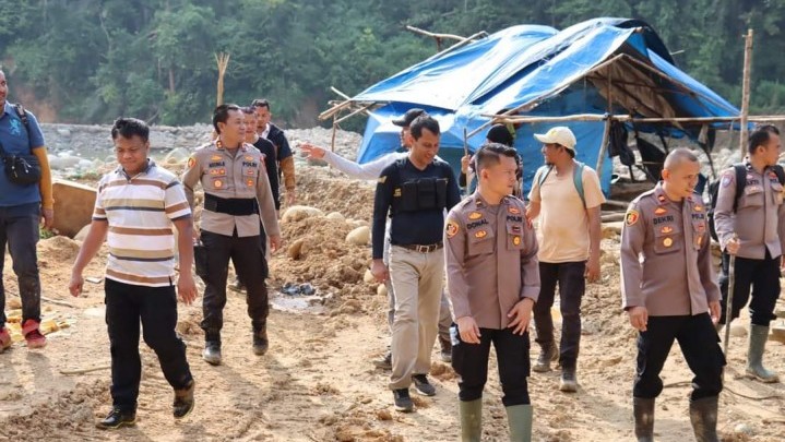 DPR RI Sebut Banyak Dapat Laporan Penambangan Ilegal di Pasbar