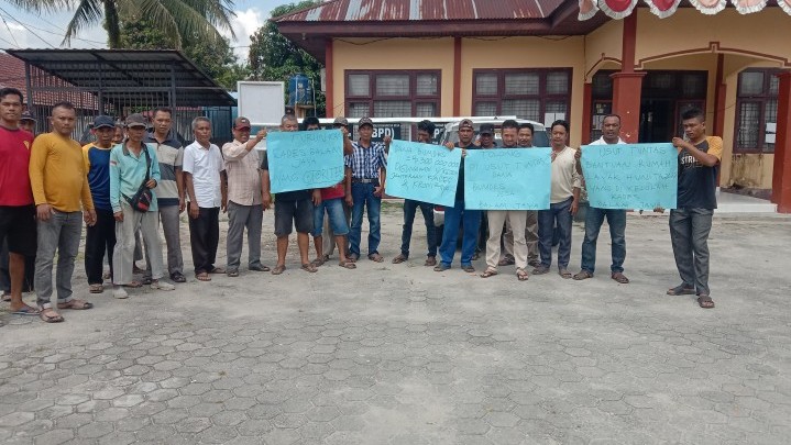 Didemo Masyarakat Tentang Dana BUMDes dan RLH, Begini Tanggapan Kades Balam Jaya