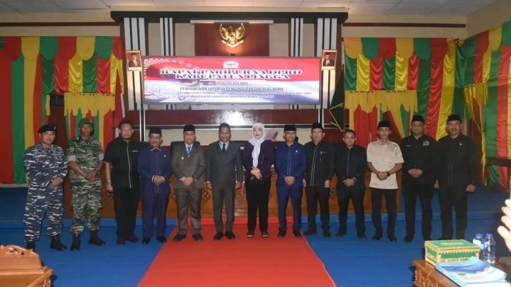 Wabup dan Anggota Dewan mengundurkan Diri, DPRD Lingga Gelar Paripurna