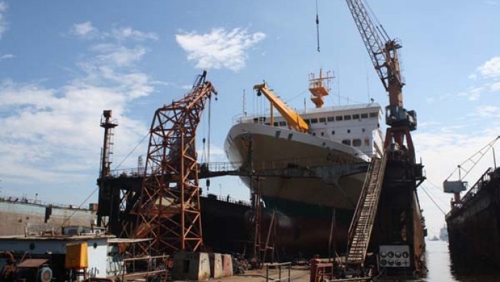 Pengusaha Galangan Kapal di Batam Berharap Tak Ada Pemadaman Listrik Lagi Pengusaha Galangan Kapal di Batam Berharap Tak Ada Pemadaman Listrik Lagi