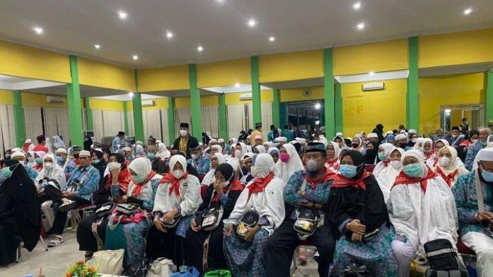 Kemenag Riau : Alhamdulillah 2 Kloter JCH Riau Sudah Berada di Madinah Kemenag Riau : Alhamdulillah 2 Kloter JCH Riau Sudah Berada di Madinah