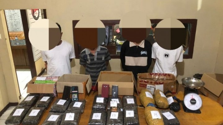 4 Pengedar Ganja di Agam Ditangkap, Barang Bukti 20 Kilogram 4 Pengedar Ganja di Agam Ditangkap, Barang Bukti 20 Kilogram