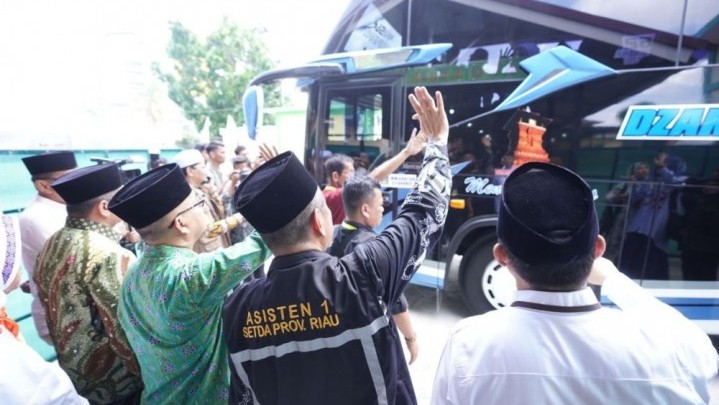 Pemprov Riau Minta Petugas Haji Jaga Jemaah Lansia Pemprov Riau Minta Petugas Haji Jaga Jemaah Lansia