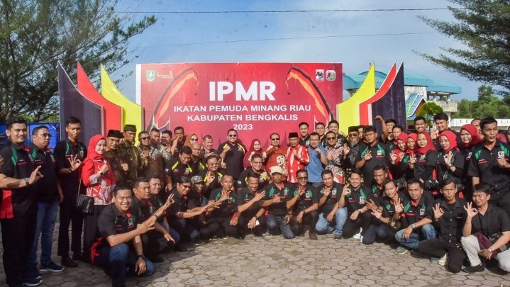 Alga Viqky Azmi Komandoi IPMR Bengkalis Alga Viqky Azmi Komandoi IPMR Bengkalis