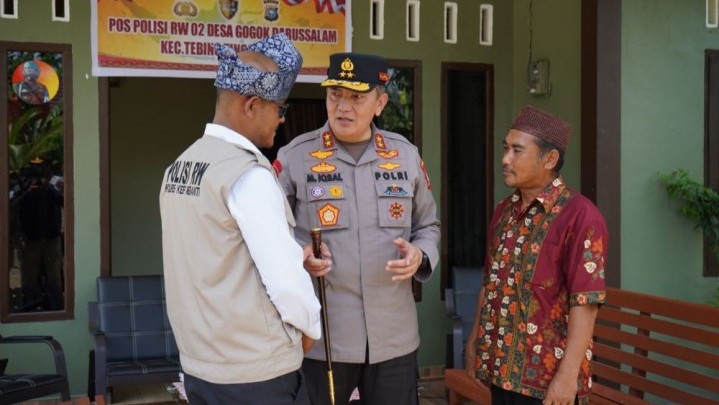 Kapolda Riau Pantau Efektivitas Keberadaan Polisi RW di Meranti Kapolda Riau Pantau Efektivitas Keberadaan Polisi RW di Meranti