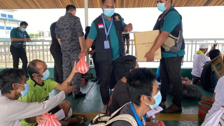 Polisi di Batam Gagalkan 3 PMI Ilegal Dijadikan Admin Judi Online di Kamboja