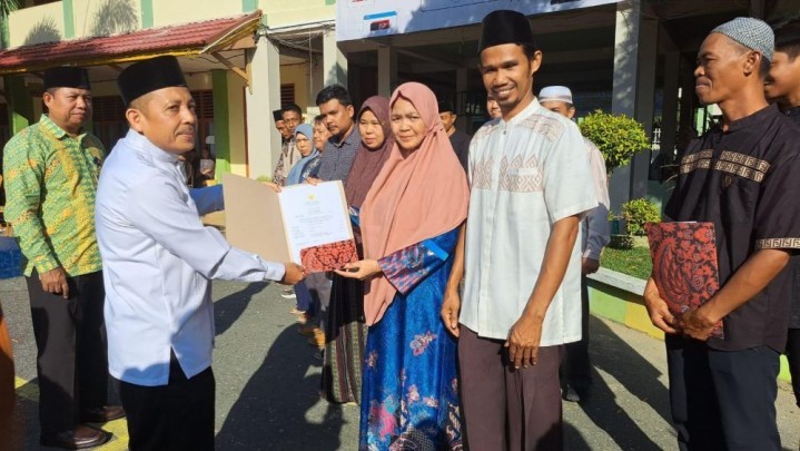 Percepatan Sertifikasi Halal di Riau Sasar MAN 2 Pekanbaru Percepatan Sertifikasi Halal di Riau Sasar MAN 2 Pekanbaru