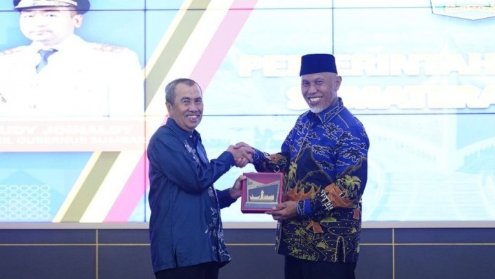 Rencana Pembanguan Energi Terbarukan di Bengkalis Disampaikan Gubri Syamsuar pada Gubernur Sumbar Rencana Pembanguan Energi Terbarukan di Bengkalis Disampaikan Gubri Syamsuar pada Gubernur Sumbar