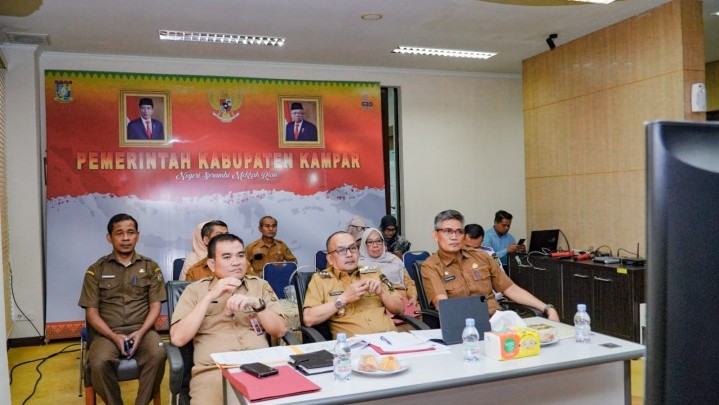 Pasokan Pangan Kampar Dipastikan Pj Bupati Firdaus Cukup Pasokan Pangan Kampar Dipastikan Pj Bupati Firdaus Cukup