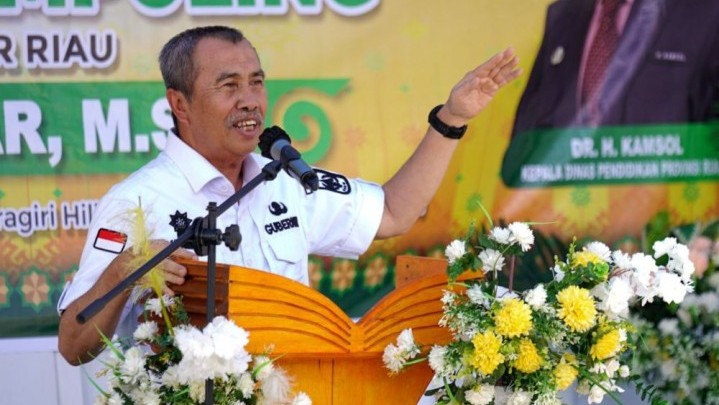 Gubri Syamsuar Janji Beri Beasiswa pada Guru di Riau