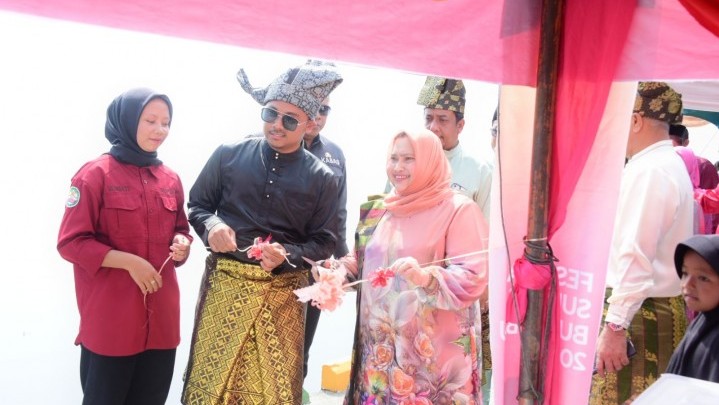 Festival Sungai Bukit Batu Bengkalis Berlangsung Meriah