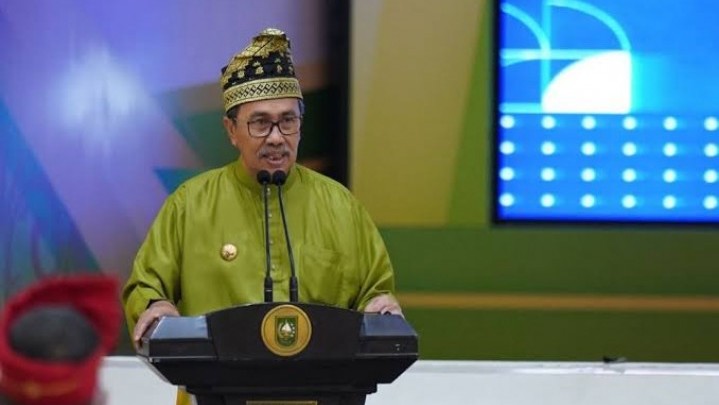 Perlukah Perda Penanganan LGBT? Ini Respons Gubri Syamsuar Perlukah Perda Penanganan LGBT? Ini Respons Gubri Syamsuar