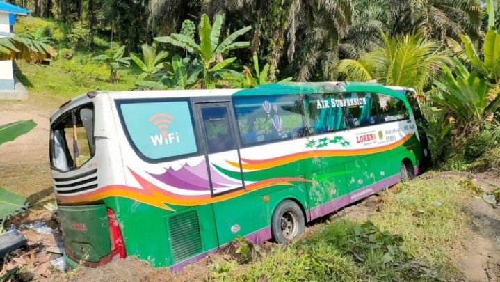 Kecelakaan Bus AKAP di Lirik Inhu, 2 Penumpang Meninggal Dunia Kecelakaan Bus AKAP di Lirik Inhu, 2 Penumpang Meninggal Dunia