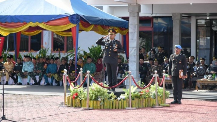 Peringatan HUT Bhayangkara, Netralitas dalam Pemilu Ditekankan Kapolres Bengkalis Peringatan HUT Bhayangkara, Netralitas dalam Pemilu Ditekankan Kapolres Bengkalis