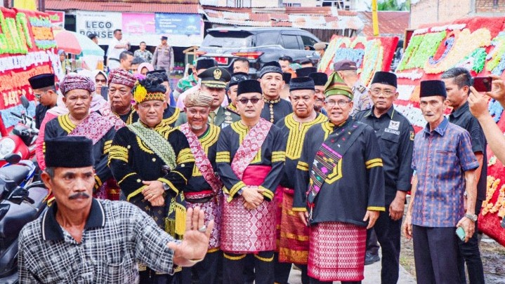 M Firdaus Dinobatkan Sebagai Datuok Sinaro Persukuan Melayu Kenegerian Teratak Buluh