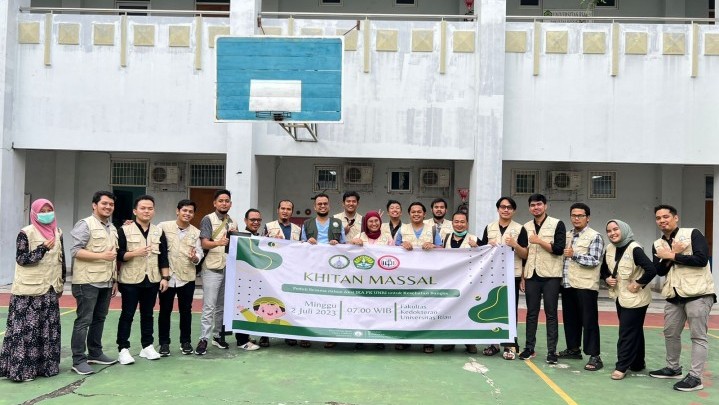 IKA Fakultas Kedokteran Universitas Riau Gelar Sunatan Masal dan Pengobatan Gratis IKA Fakultas Kedokteran Universitas Riau Gelar Sunatan Masal dan Pengobatan Gratis