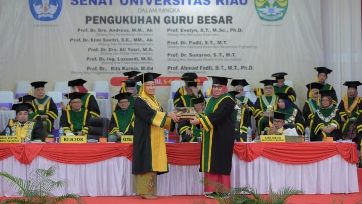 Selamat, Universitas Riau Tambah 5 Guru Besar Selamat, Universitas Riau Tambah 5 Guru Besar