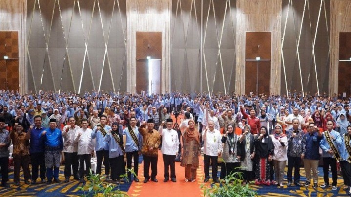 Universitas Riau Lepas 5.907 Mahasiswa Kukerta Universitas Riau Lepas 5.907 Mahasiswa Kukerta