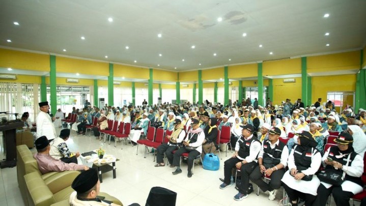 Semangat Mempertahankan Ibadah Jadi Pesan Penting Bupati HM Wardan pada Jemaah Haji Inhil