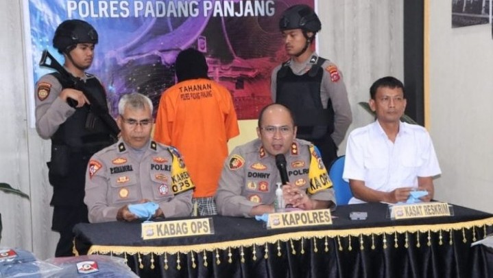 Pria Lintau Tuo Sumbar Culik Anak 7 Tahun untuk Dapat Tebusan Pria Lintau Tuo Sumbar Culik Anak 7 Tahun untuk Dapat Tebusan