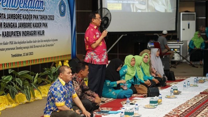 Bupati HM Wardan Sebut TP PKK Berperan Penting Dukung Program Pemerintah Bupati HM Wardan Sebut TP PKK Berperan Penting Dukung Program Pemerintah