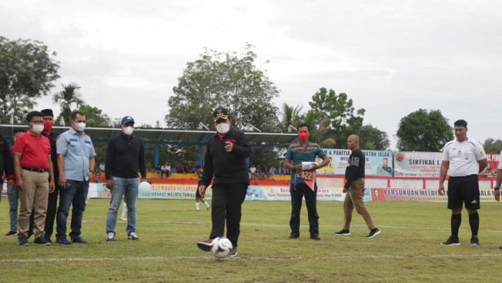 Open Turnamen Sepak Bola Mahato CUP VII Rohul Dimulai Open Turnamen Sepak Bola Mahato CUP VII Rohul Dimulai