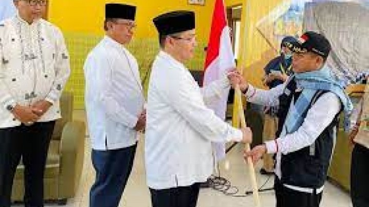 Jemaah Haji Kloter BTH-16 Asal Inhil Tiba di Tanah Air