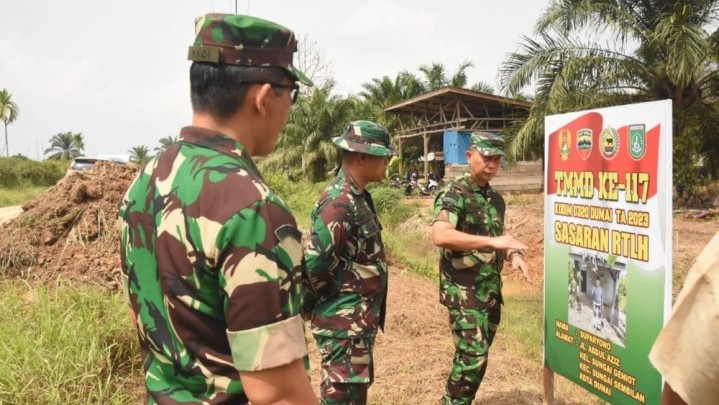 Danrem 031 Wira Bima Tinjau TMMD ke-117 di Dumai Danrem 031 Wira Bima Tinjau TMMD ke-117 di Dumai